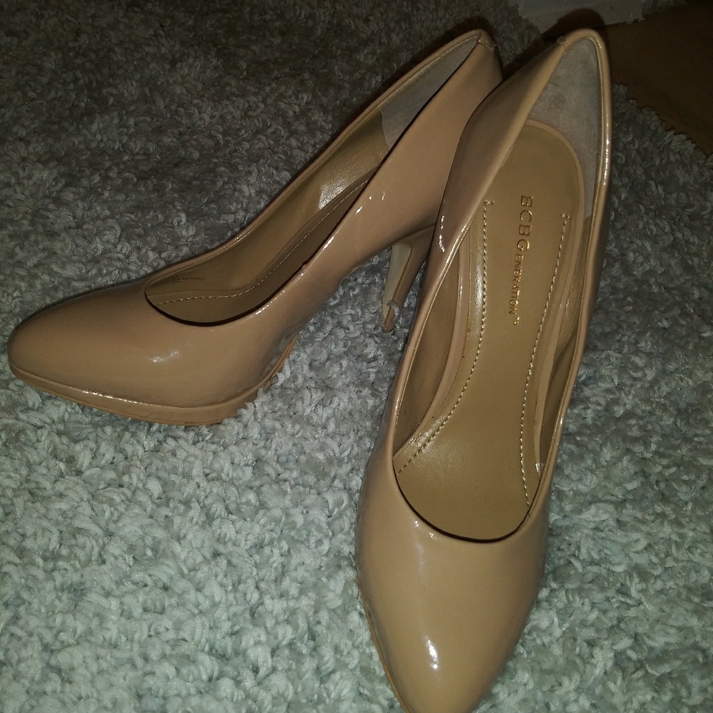 Pumps - Picture 7 of 8